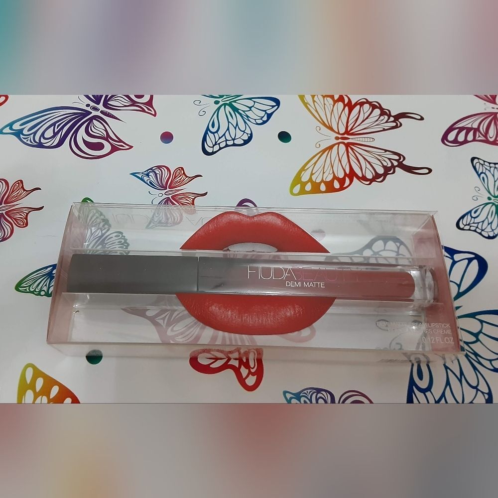 NEW Huda Beauty Demi Matte Liquid Lipstick Boy Collector